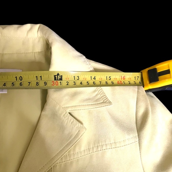 Women’s Yellow Zip Up Jacket Size M Faux Suede Moto Style Pockets Shoulder Pads - Picture 5 of 14